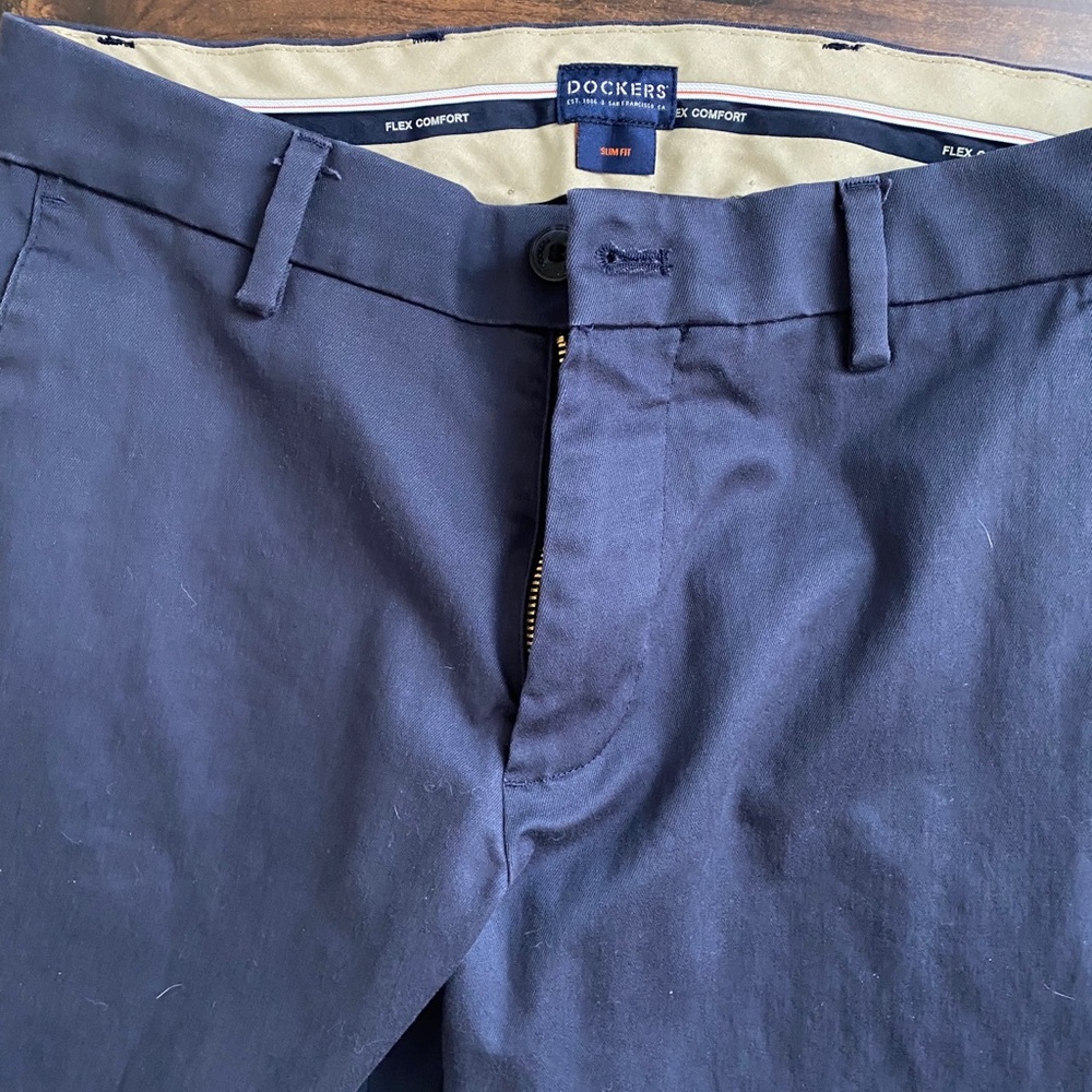 Men's 29x39 Levi's Dockers navy slim fit pants